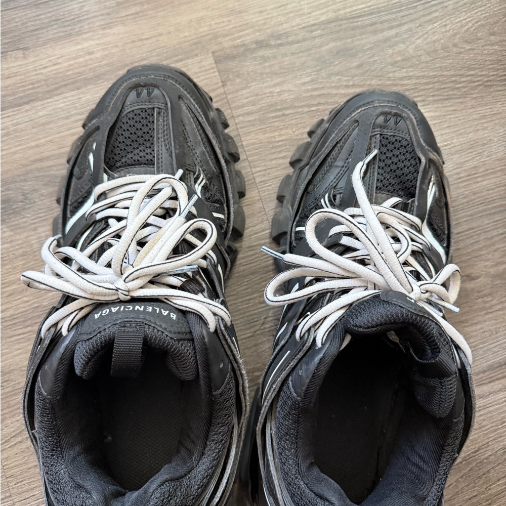 Balenciaga Monochrome Trail Sneakers - Picture 4 of 6